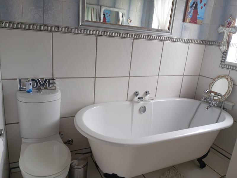 3 Bedroom Property for Sale in Stilfontein North West